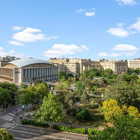 Green Muse On Victoriei Bukares Bagian luar foto
